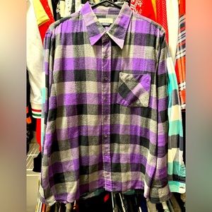 Purple flannel. Size M. Great condition.